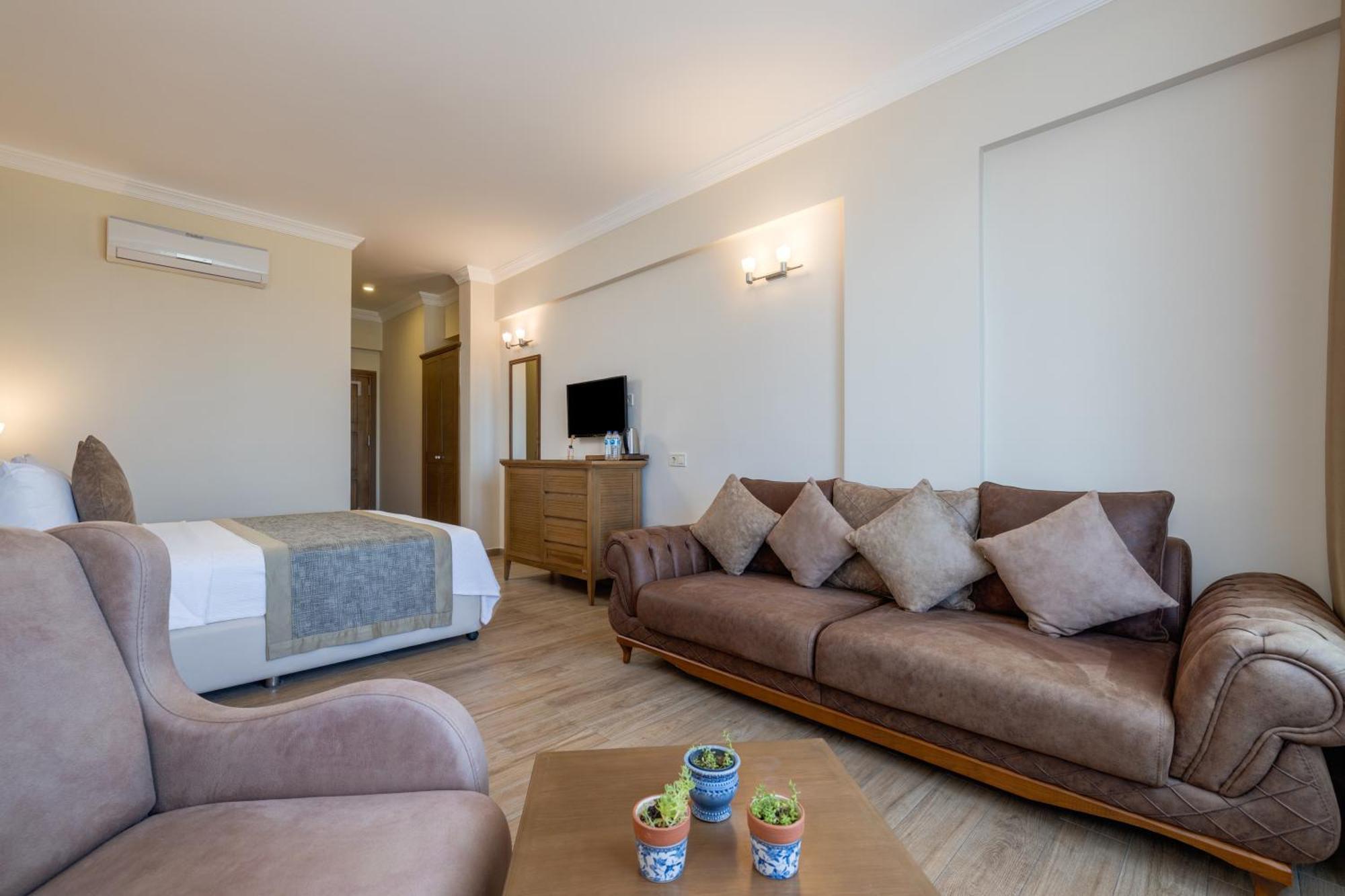 Cinarli Kasri Hotel Gokceada Luaran gambar